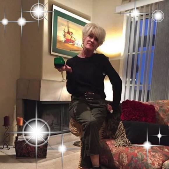 Meet your Posher, Elissa - Picture 1 of 1